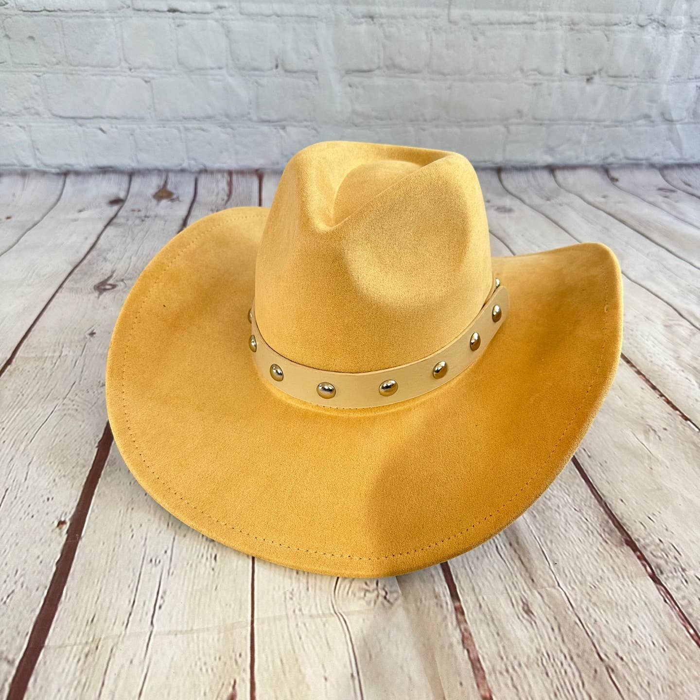 Vegan suede cattleman cowboy hat With Steard Leather belt st