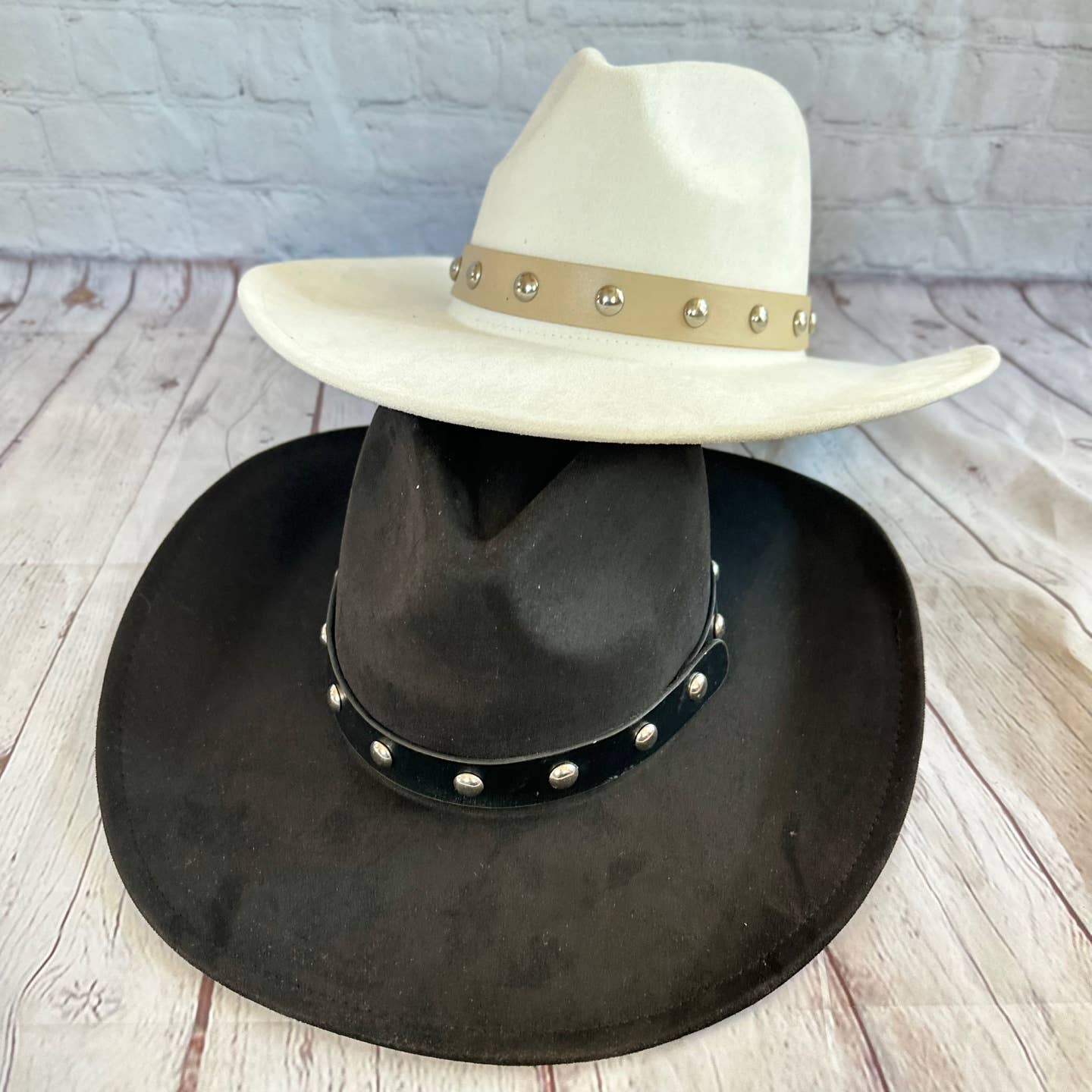 Vegan suede cattleman cowboy hat With Steard Leather belt st
